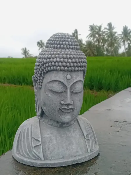 Artikelbild 3 des Artikels “Plakette Buddha Kopf, 21,5cm Höhe | Steinguss “